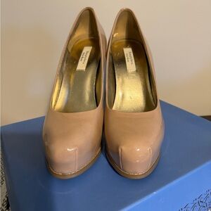 Vera Wang platform heels